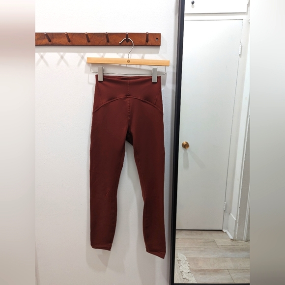 Lululemon Instill Tight - Picture 1 of 2